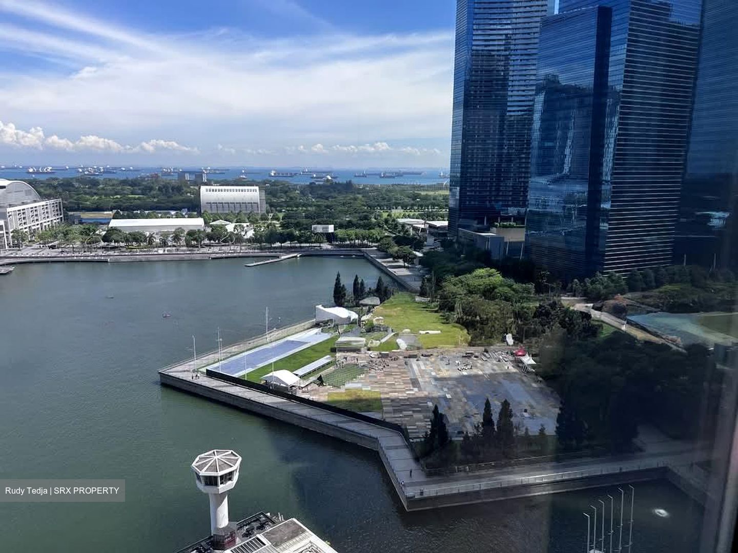 Marina Bay Residences (D1), Condominium #558335931